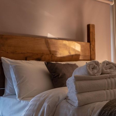 The Milestone Hotel Sowerby Bridge Phòng bức ảnh