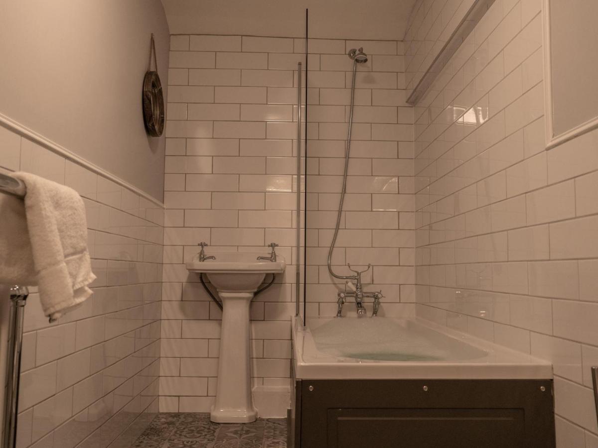 The Milestone Hotel Sowerby Bridge Ngoại thất bức ảnh